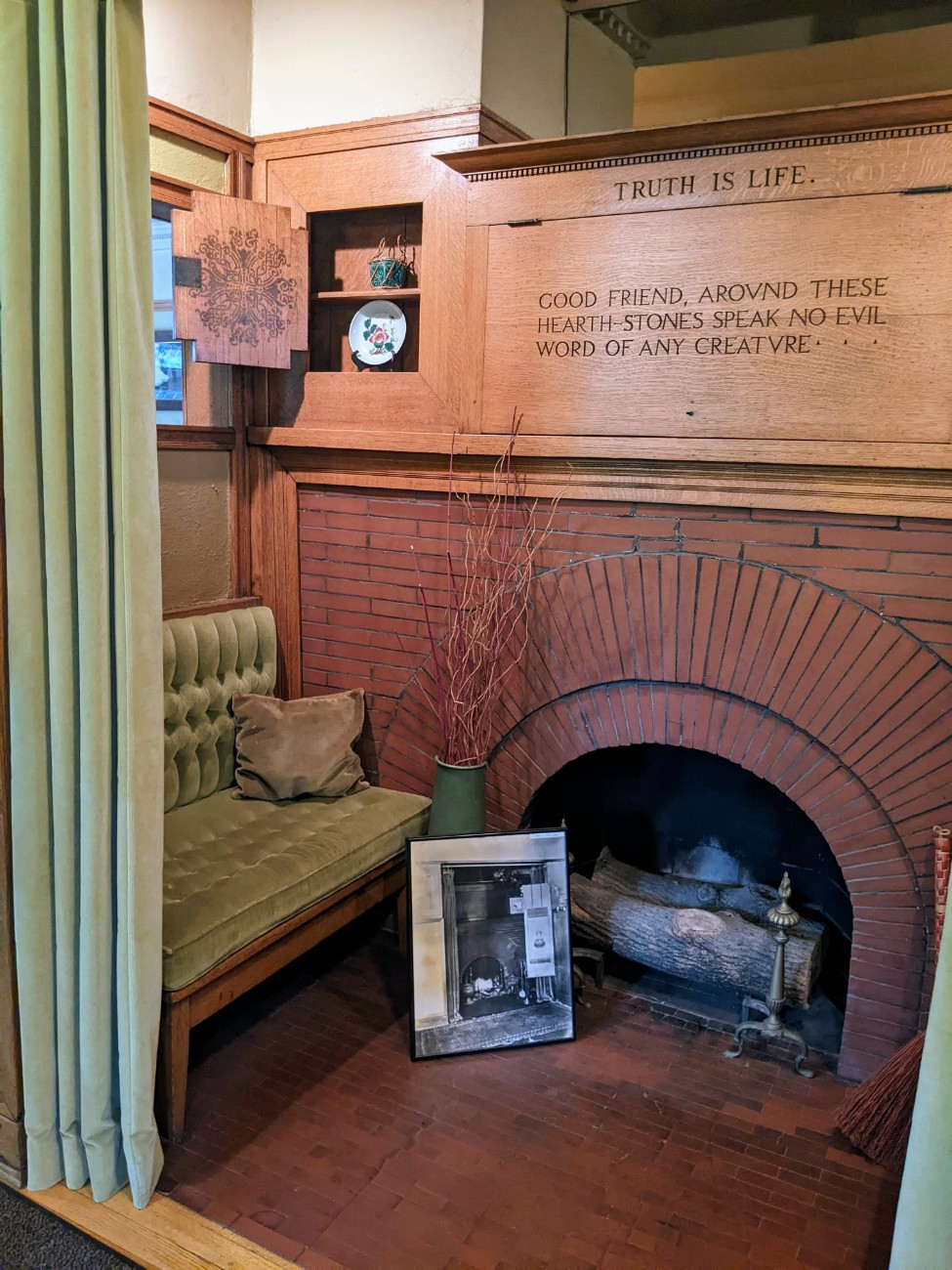 Frank Lloyd Wright Home and Studio