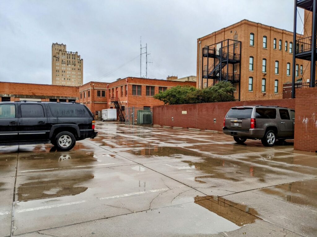 The Grace Museum parking